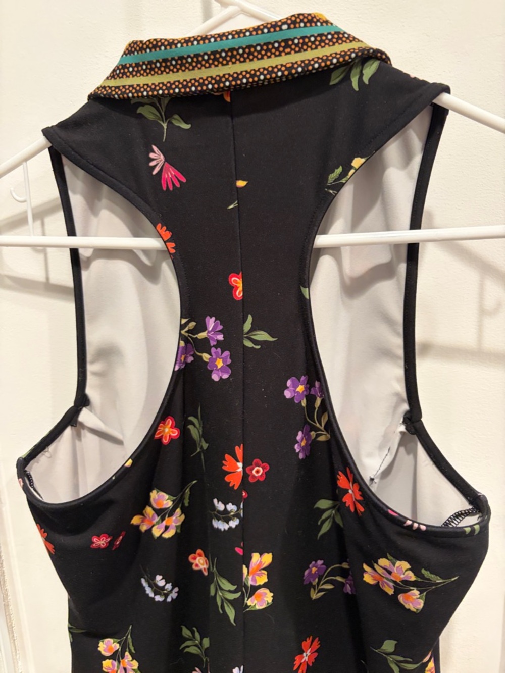 Johnny Was Black Floral Sleeveless Shift Dress with Embellished Collar - Picture 4 of 8